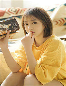 韩国毛茸茸的丰满妇女